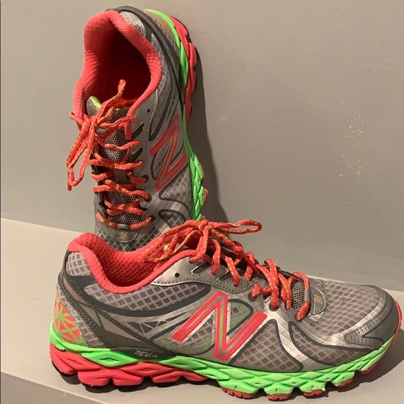 new balance 572 women orange